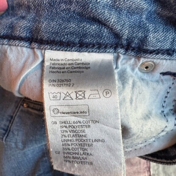 H & M Womens Cut Off Blue Jean Shorts Size 10 Y2K Mid Rise Festival - Picture 7 of 8